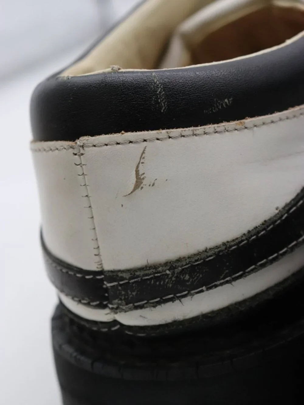 John Fluevog 7th Heaven Angel Men's Size 8.5 Derby Oxfords Black White Lace Up
